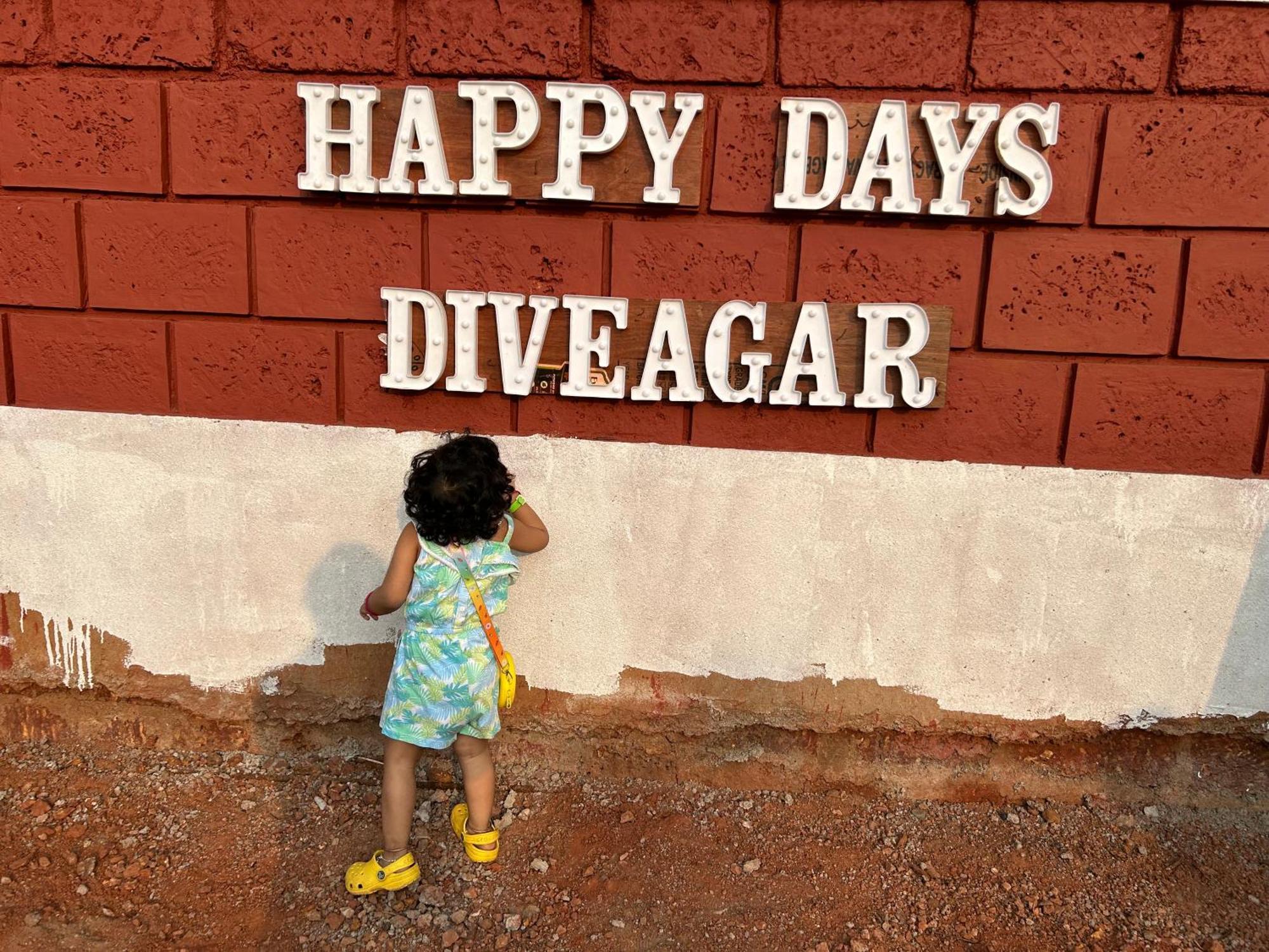 Happy Days Diveāgar المظهر الخارجي الصورة